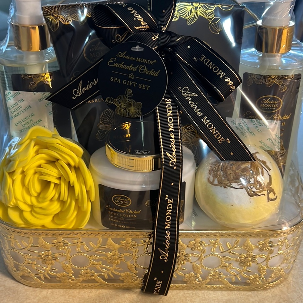 Fragrance basket